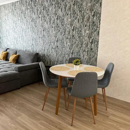 Lakeside Апартаменты